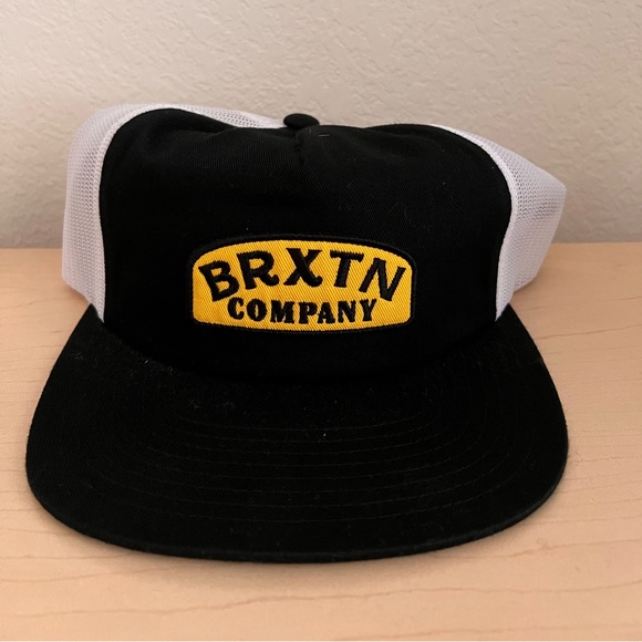 Brixton hat with mesh back! - Picture 3 of 4